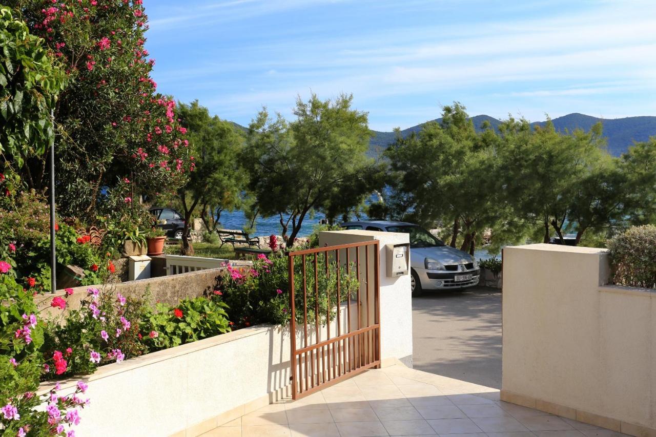 Apartments By The Sea Viganj, Peljesac - 10140 Экстерьер фото